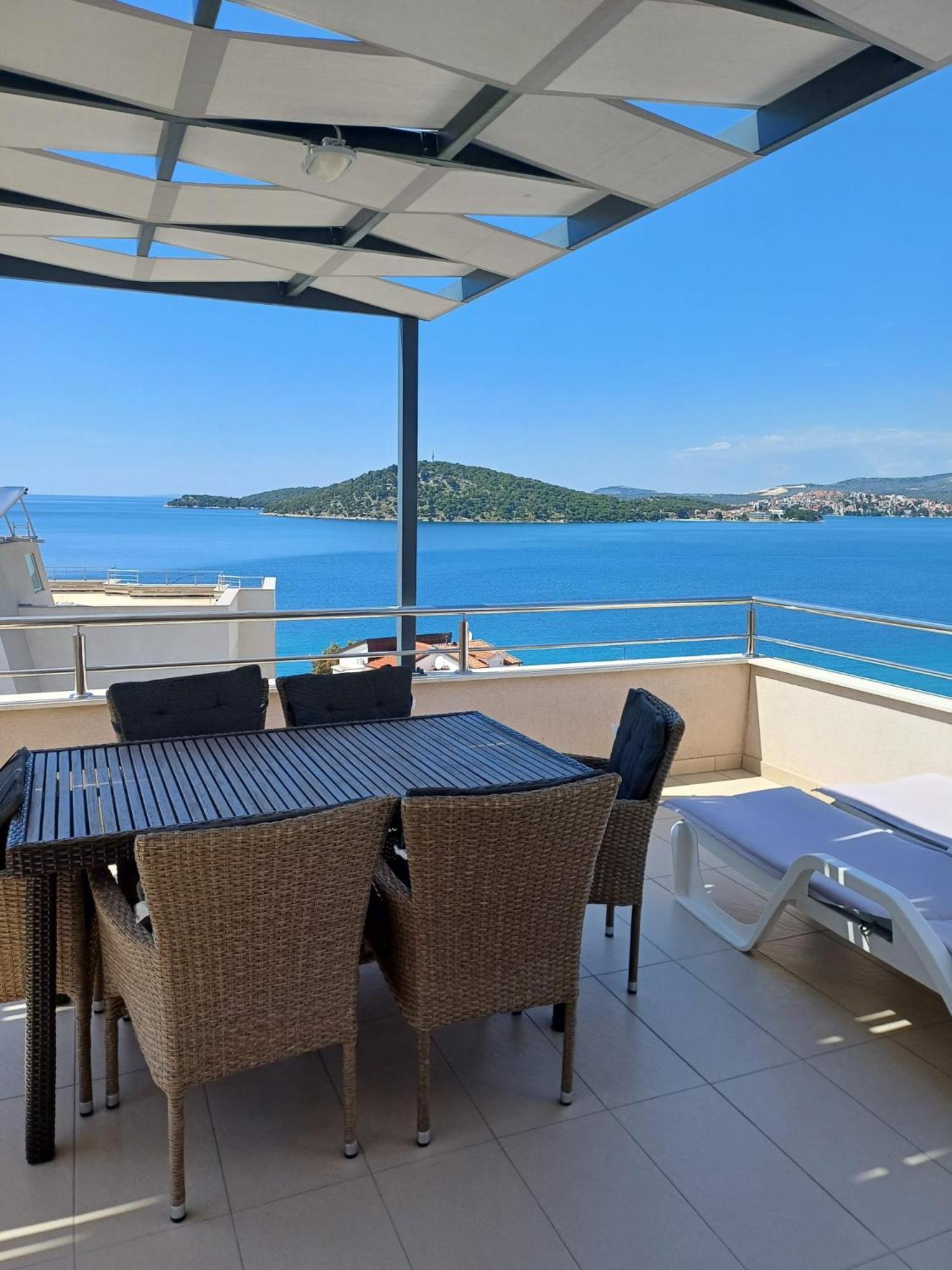 Villa Mona Apartments Ražanj Buitenkant foto