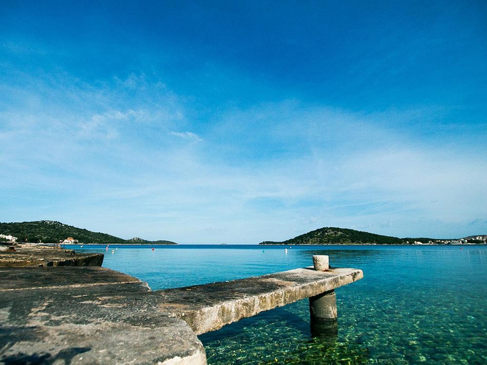 Villa Mona Apartments Ražanj Buitenkant foto